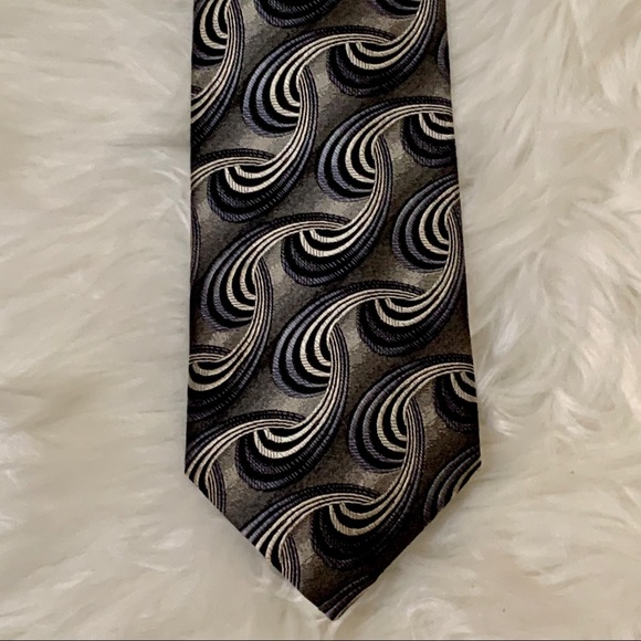 Siena Collezione Other - Siena Collezione 100% Silk Hndmde Tie